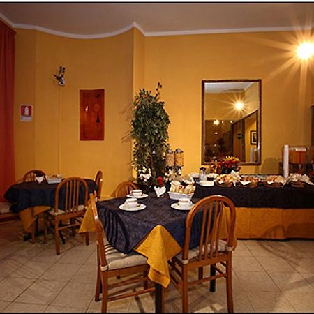 Hotel Giada ローマ レストラン 写真
